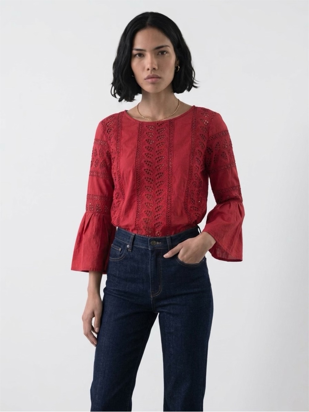 Express Women Red Round Neck Eyelet Bell 3/4 Sleeve Keyhole Blouse Medium - Picture 1 of 8